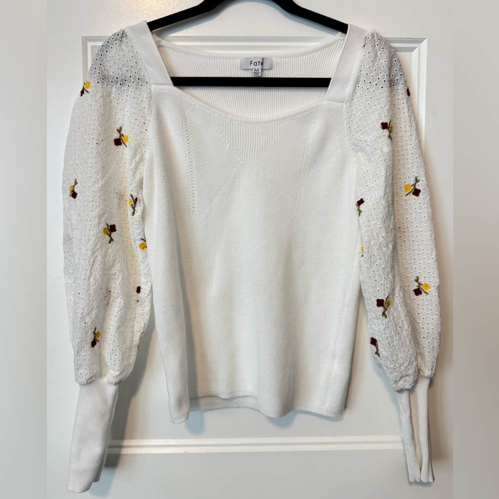 Fate White Knit Top Embroidered Eyelet Puff Sleeve Boho Cottagecore Size M